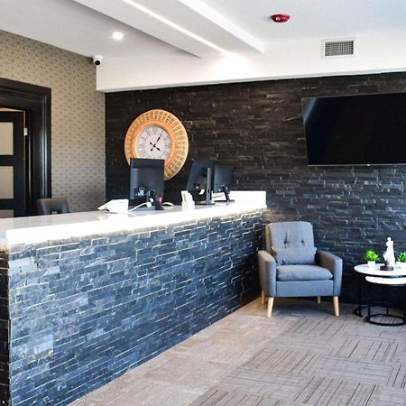 Big Bird Inn Wawa, Surestay Collection By Best Western Extérieur photo