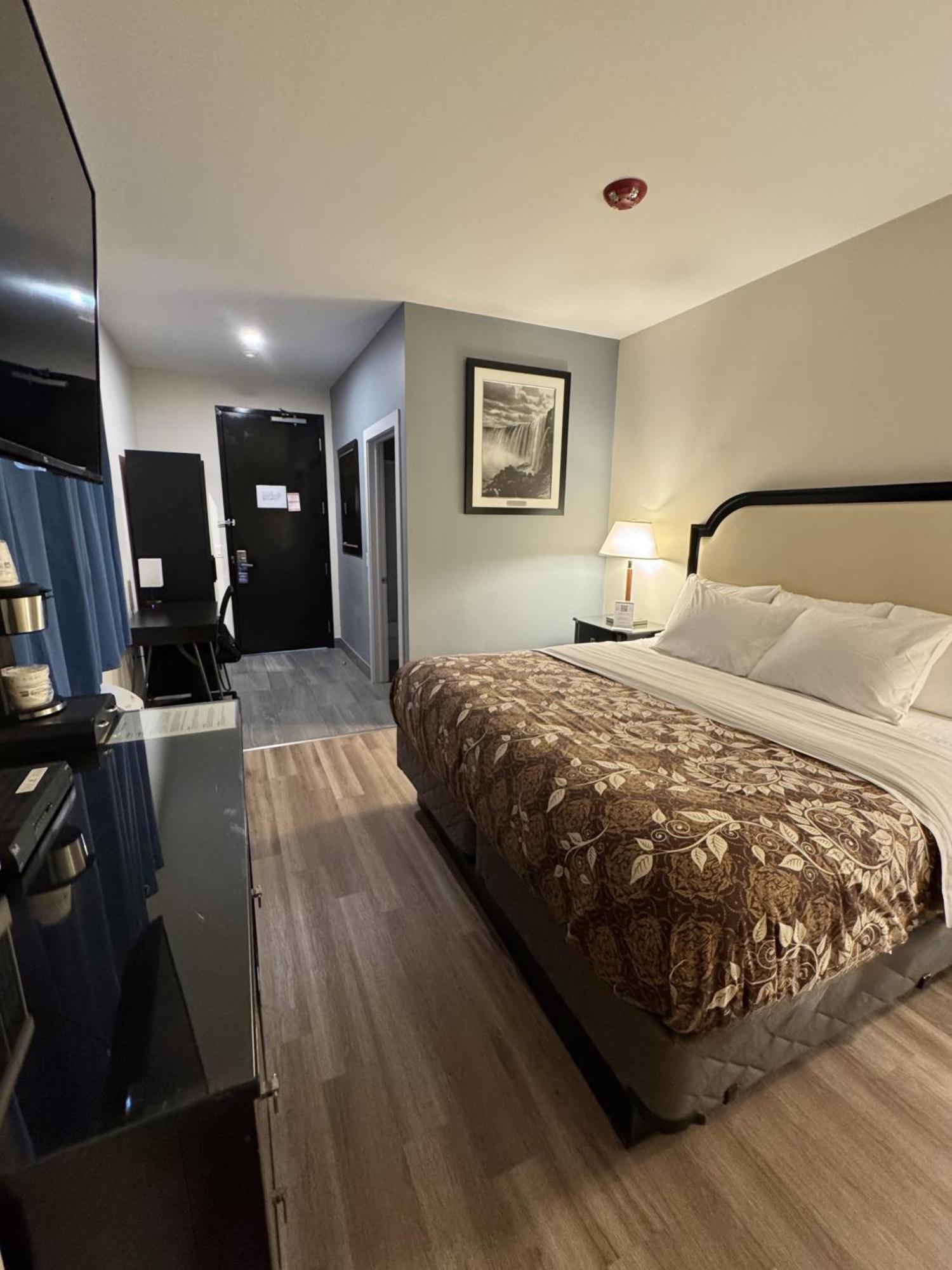 Big Bird Inn Wawa, Surestay Collection By Best Western Extérieur photo