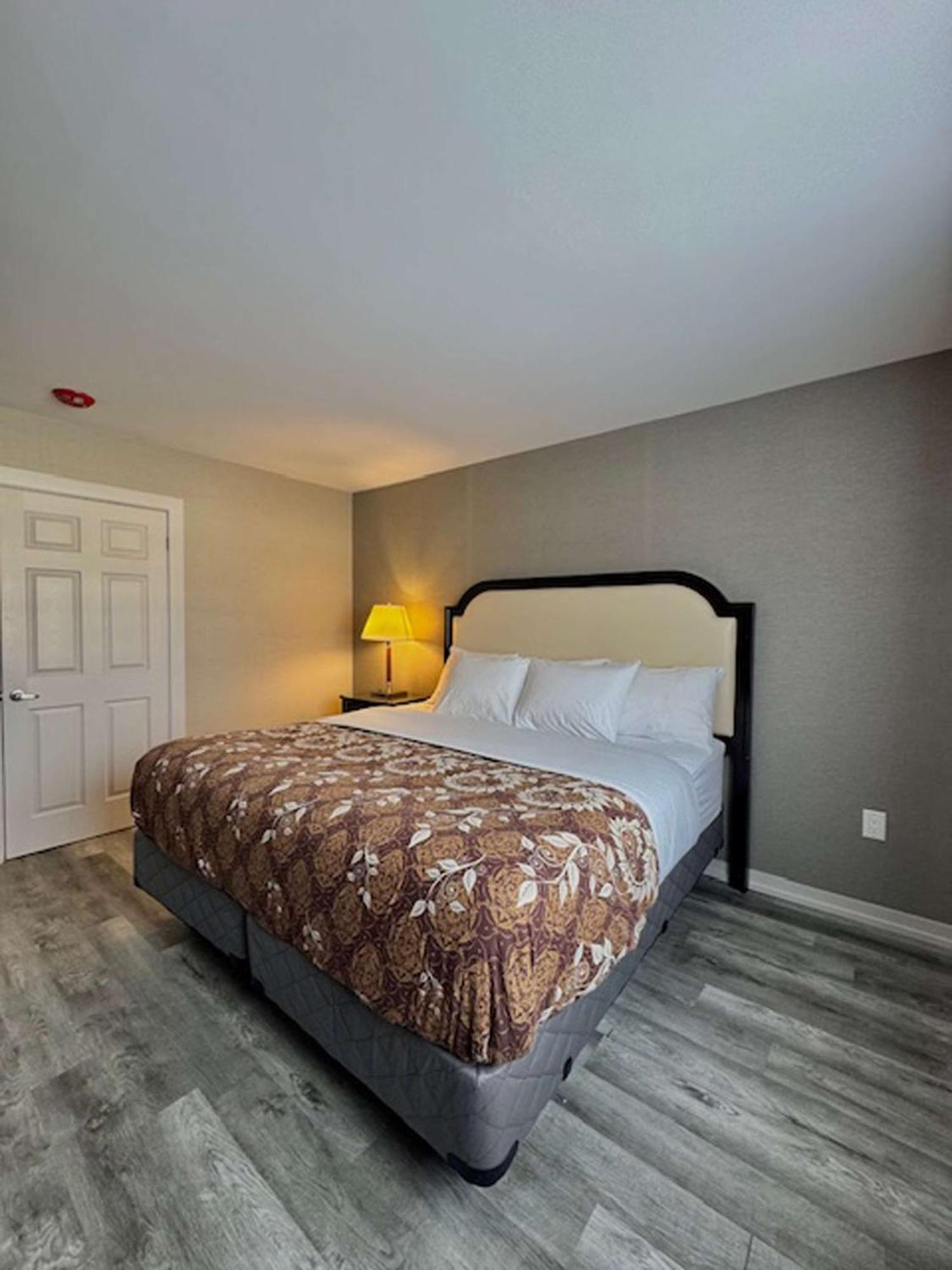 Big Bird Inn Wawa, Surestay Collection By Best Western Extérieur photo