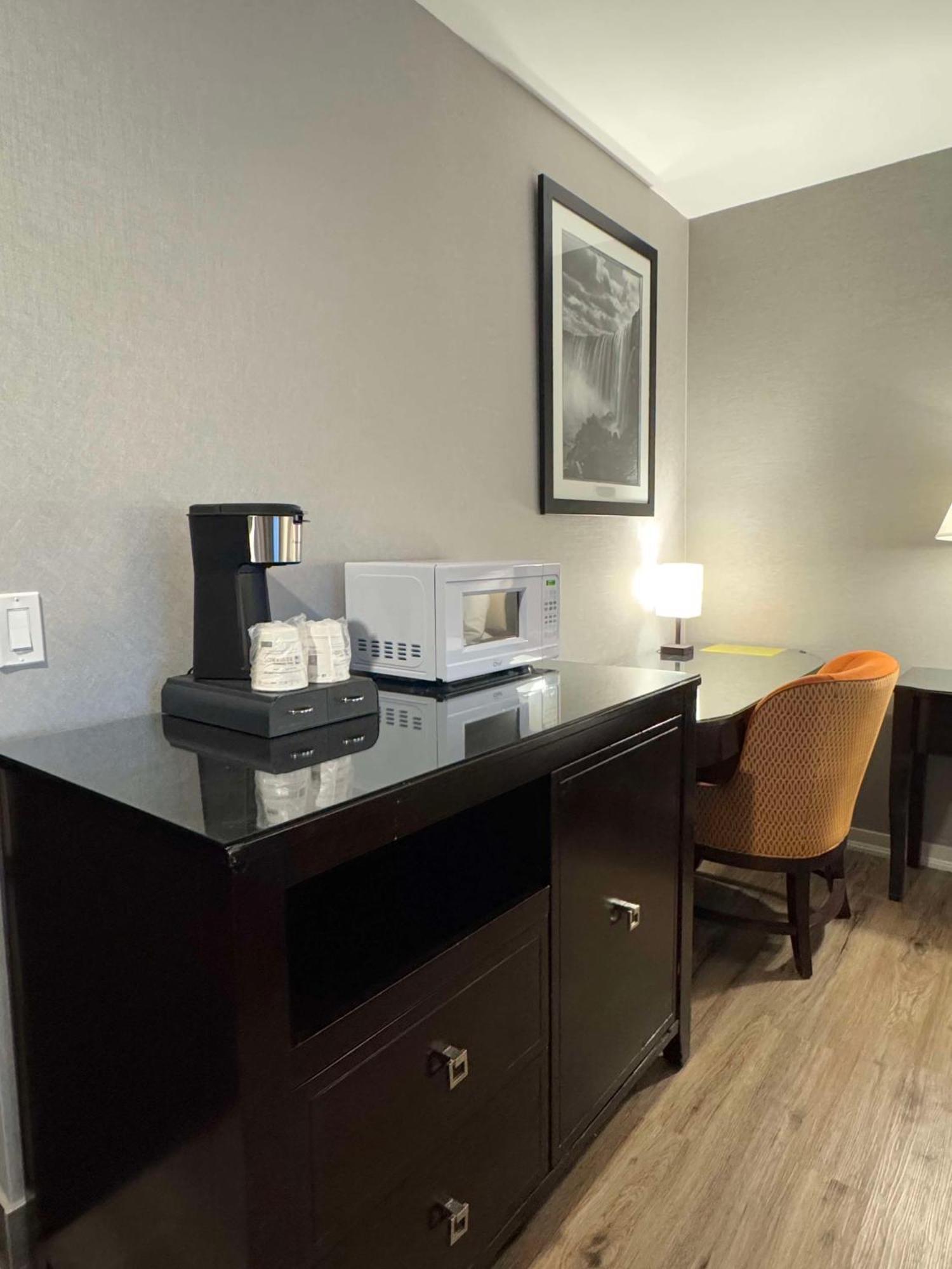 Big Bird Inn Wawa, Surestay Collection By Best Western Extérieur photo